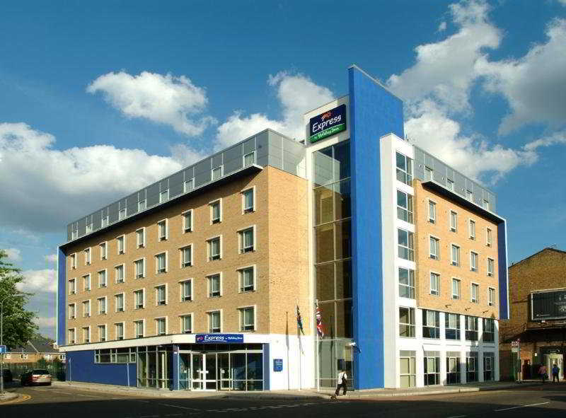 לונדון Holiday Inn Express Earls Court, An Ihg Hotel מראה חיצוני תמונה
